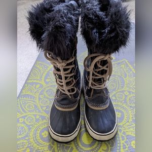 Sorel Joan of Arctic Safaris